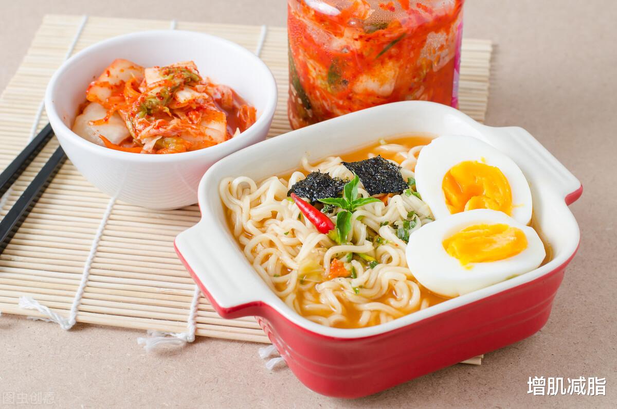 运动|平时饭量不多，为什么会越来越胖呢？可能是这几个原因导致
