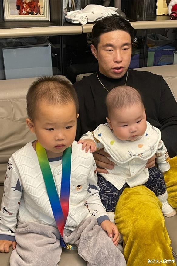 德云社|德云社饼嫂过31岁生日，网友纷纷期待，烧饼会送什么礼物呢？