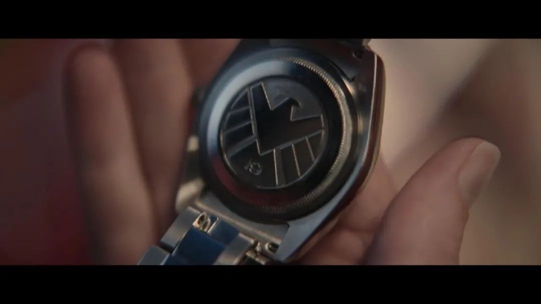 沈月|鹰眼老婆是隐藏特工，这件事早在复仇者联盟2就暗示你了