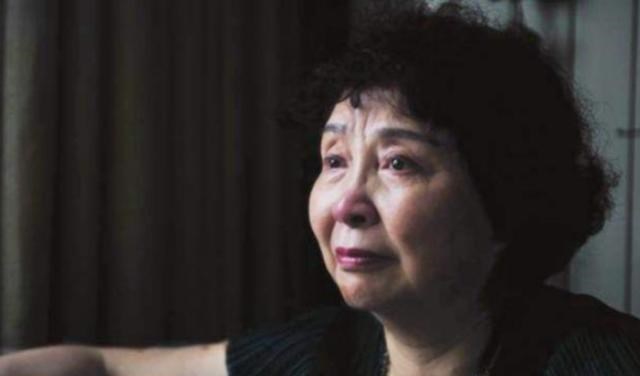 脑部奤聊 「七十万买不到一张床」，老人花光积蓄买下儿媳，却只能睡沙发