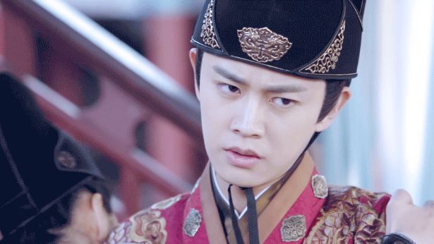 吴奇隆|任嘉伦新剧衣服竟开衩？李沁一袭红衣惊艳众人，网友：女主换得好