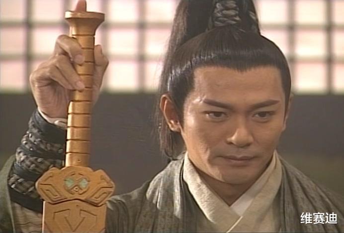 吕不韦|号称左手神剑的嫪毐,怎么那么轻易就被吕不韦抓住了?