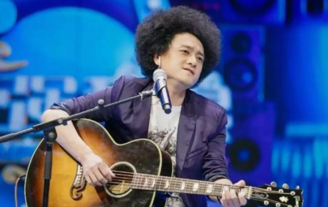 赵英俊|赵英俊治病两年未婚妻不离不弃，他离世时女方紧紧抱着遗体不放