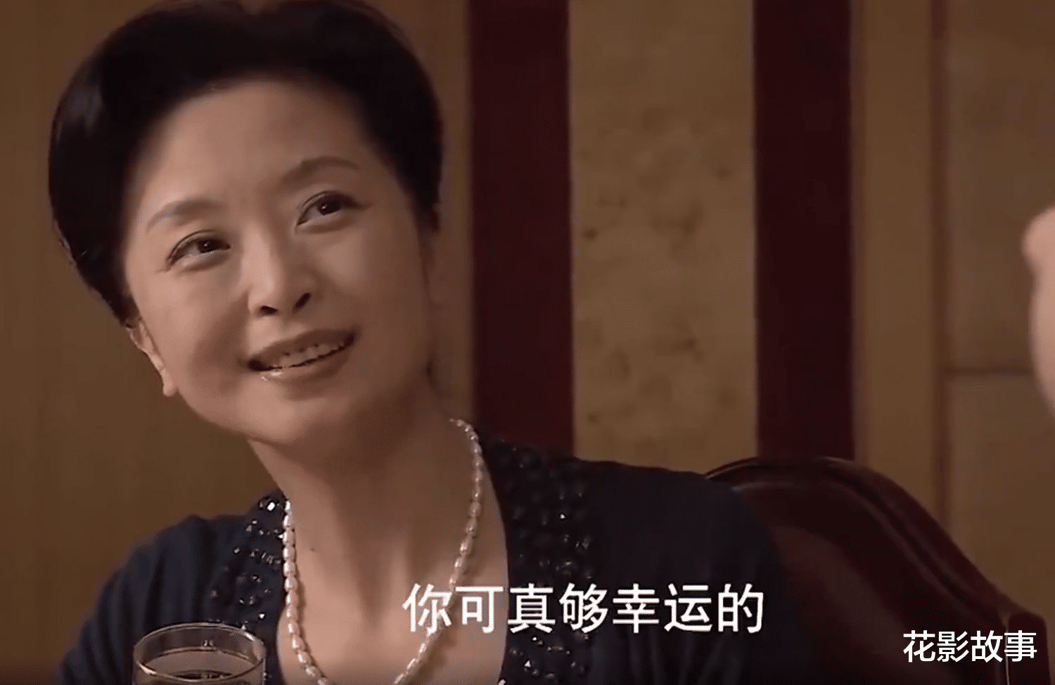 花影故事|被房子捆绑的婚姻：结婚，不是找个人一起还房贷