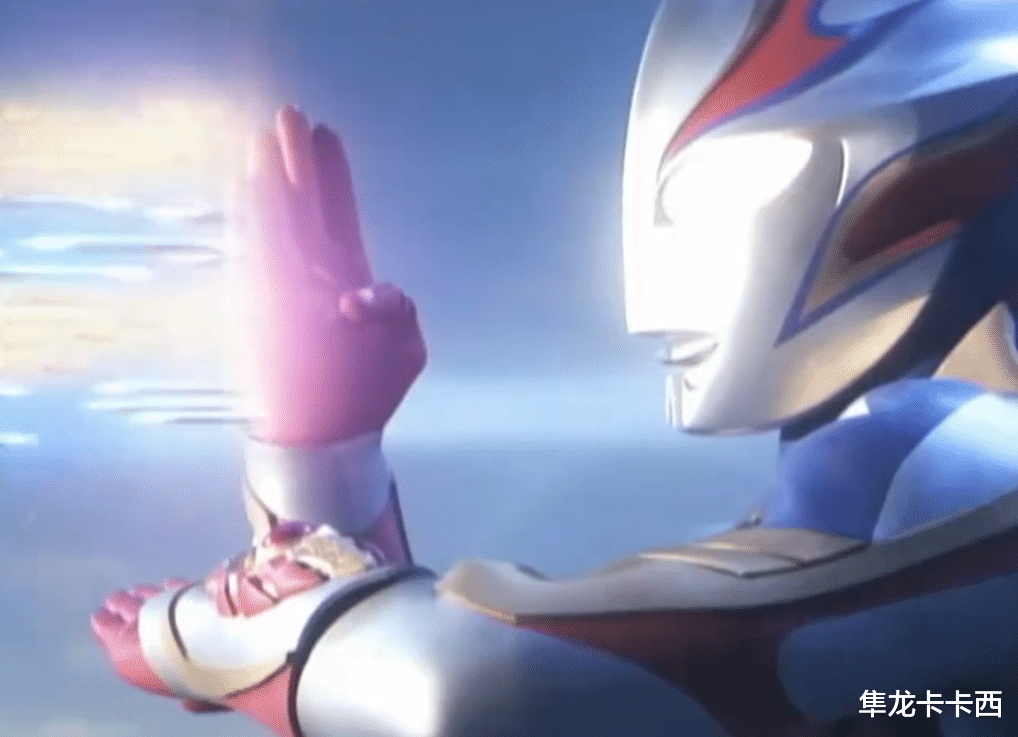 火影忍者|梦比优斯奥特曼凤凰形态新街机卡 差一口气没到究极奥特曼的级别