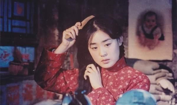 育儿心课堂|美女大肚子,到婚介所找对象,接待员怒斥:让别人帮你养孩子?