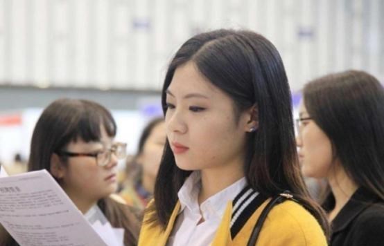 求职|家里没背景、人脉的学生，这三个专业谨慎选择，毕业找工作有点难