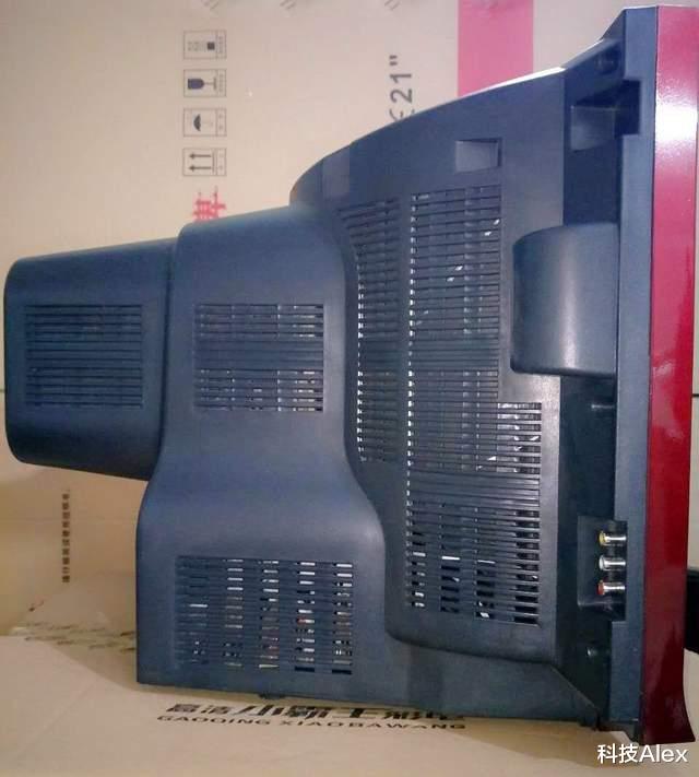 MacBook|显示技术迭代开始，这个十年QD-Mini LED说了算！