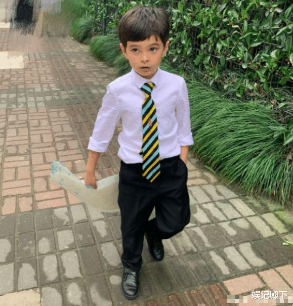 马雅舒|马雅舒混血儿女曝光，颜值引爆全网，这么漂亮的小孩真不多见！