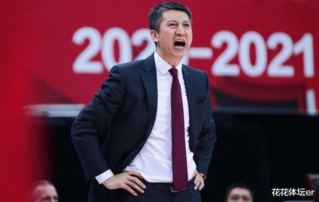 郭士強|外援空砍55分，郭士強無奈叉腰止步季后賽首輪！NO.5七人得分上雙