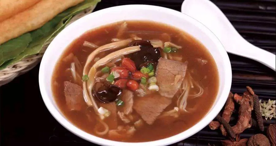 膳食一度|胡辣汤等重口菜致心血管疾病高发，河南人注意：该控制一下饮食了