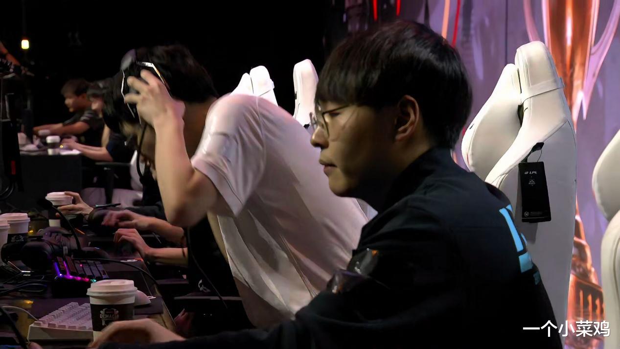 jdg战队|Doggo首秀碾压JDG，叔叔花了几年冤枉钱首次见成效，FoFo的妖姬受到好评