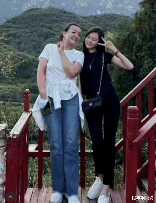 汪小菲|大S回应汪小菲出轨传闻：一切都过去了，珍惜当下，疑似话里有话