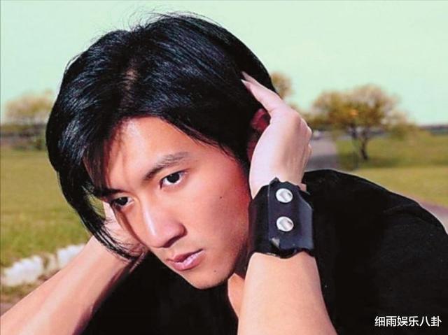 谢霆锋|谢霆锋曾深夜陪她买醉，如今女儿被曝像谢霆锋，两人怎么回事？