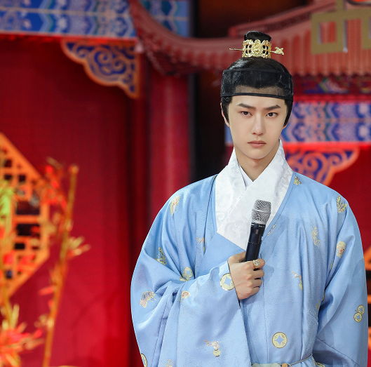 王一博|高开低走？王一博被指商业价值下降，“便宜”二字侮辱性极强