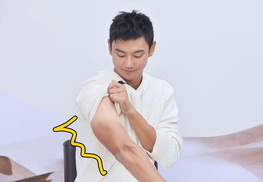 时尚圈的奇葩大喵|宁泽涛被开除后心酸转行，无镜头感全靠努力，硬生生拍出养眼大片