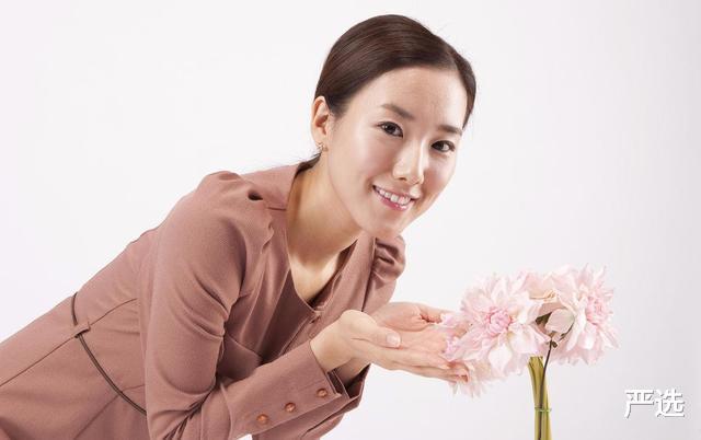 运动|女人体内“雌激素”旺盛,或有5个现象,如果没有,不妨做这运动