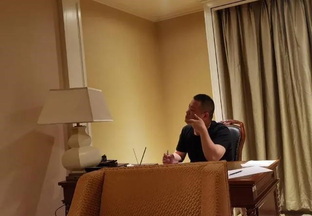 清浅微笑的我|看看岳云鹏和孟鹤堂，这就是德云社常盛不衰的秘籍