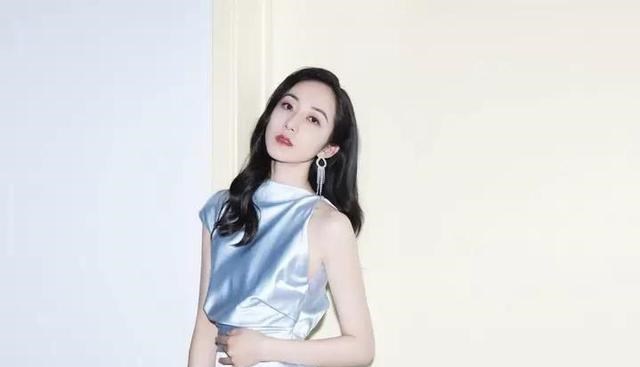 缘来妈咪|网友偶遇韩雪,38岁的她疑似佩戴千万手表,曾被曝是圈内富婆