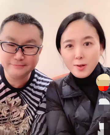 尹相杰|歌手尹相杰官宣结婚！妻子气质出众赛明星，与51岁老公似两代人