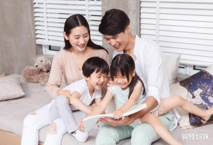 锦鲤妈咪|“披荆斩棘的奶爸”？去掉油腻充满父爱，这届男士带娃一个赛一个