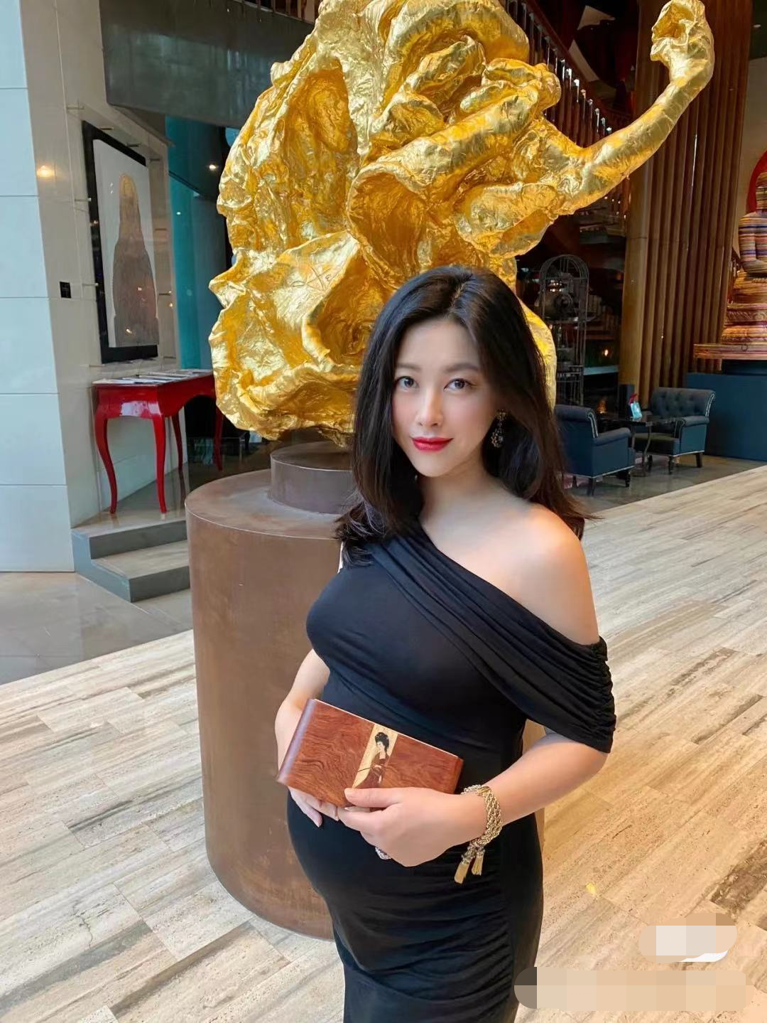 朱珠|“中国第一美”朱珠生啦！宝宝正面曝光甜笑颜值高，名字蕴含深意