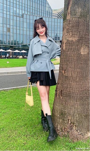 双鱼的时尚小鬼|秋季最受欢迎的风衣穿搭,休闲舒适,小个子也能驾驭,气场十足