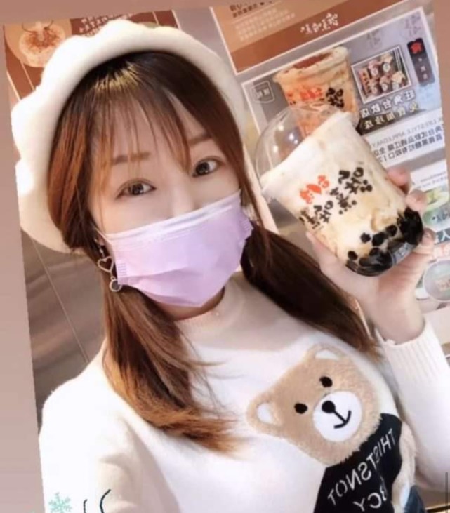 小三|知名女星被曝当小三，与已婚男怀孕后勒索32万，还把验孕棒寄给原配