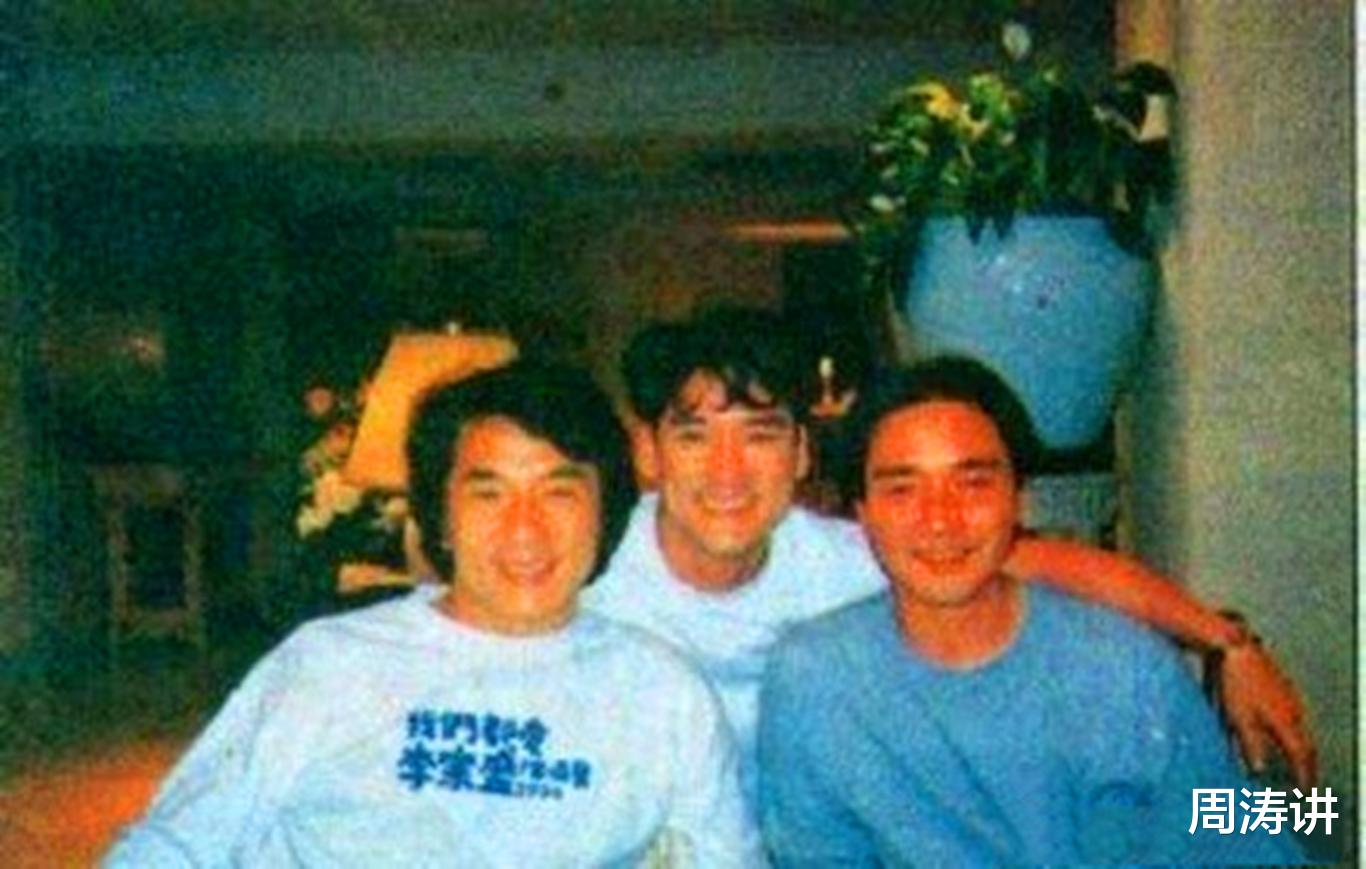 翁美玲|无法重拍瞬间：拧煤气灶的翁美玲，挖土的邓丽君，张国荣黄家驹的唯一合影