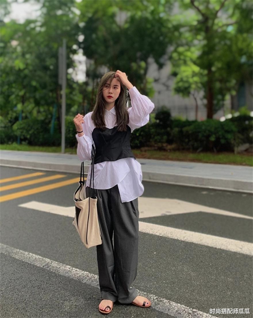 时尚搭配师瓜瓜 今年穿衬衫别再“塞裤腰”了！学学这3种“显瘦穿法”，实用洋气