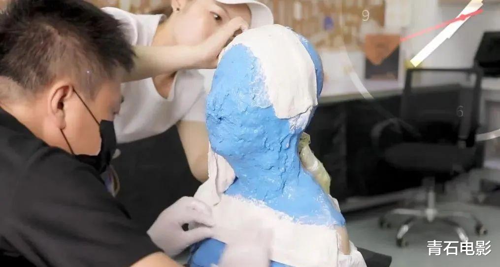 景甜|景甜的“觉悟”，撕开了多少中年女星的“遮羞布”？