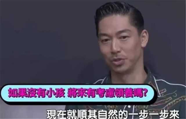 林志玲|林志玲晒与丈夫Akira恩爱写真，庆祝结婚2周年，雨中共舞超浪漫