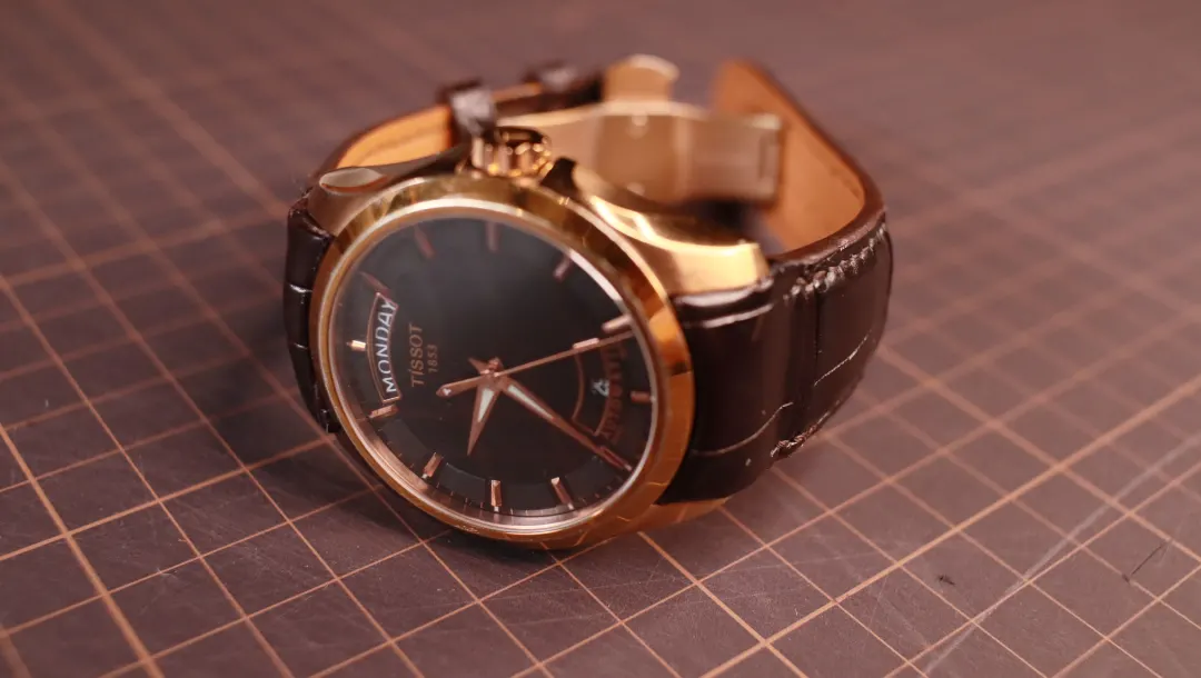 铭家匠遇|带头粒表带的制作密码 | 天梭图库系列