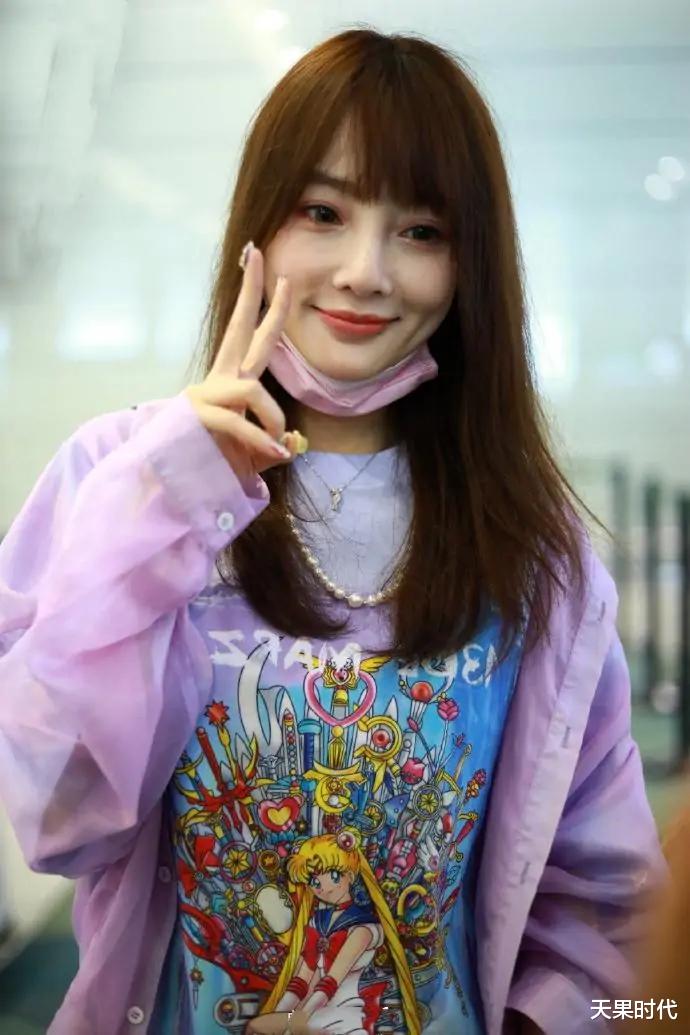 天果时代|李小璐小个子却会穿，162.5身高看着像170，很难想象她有39岁了