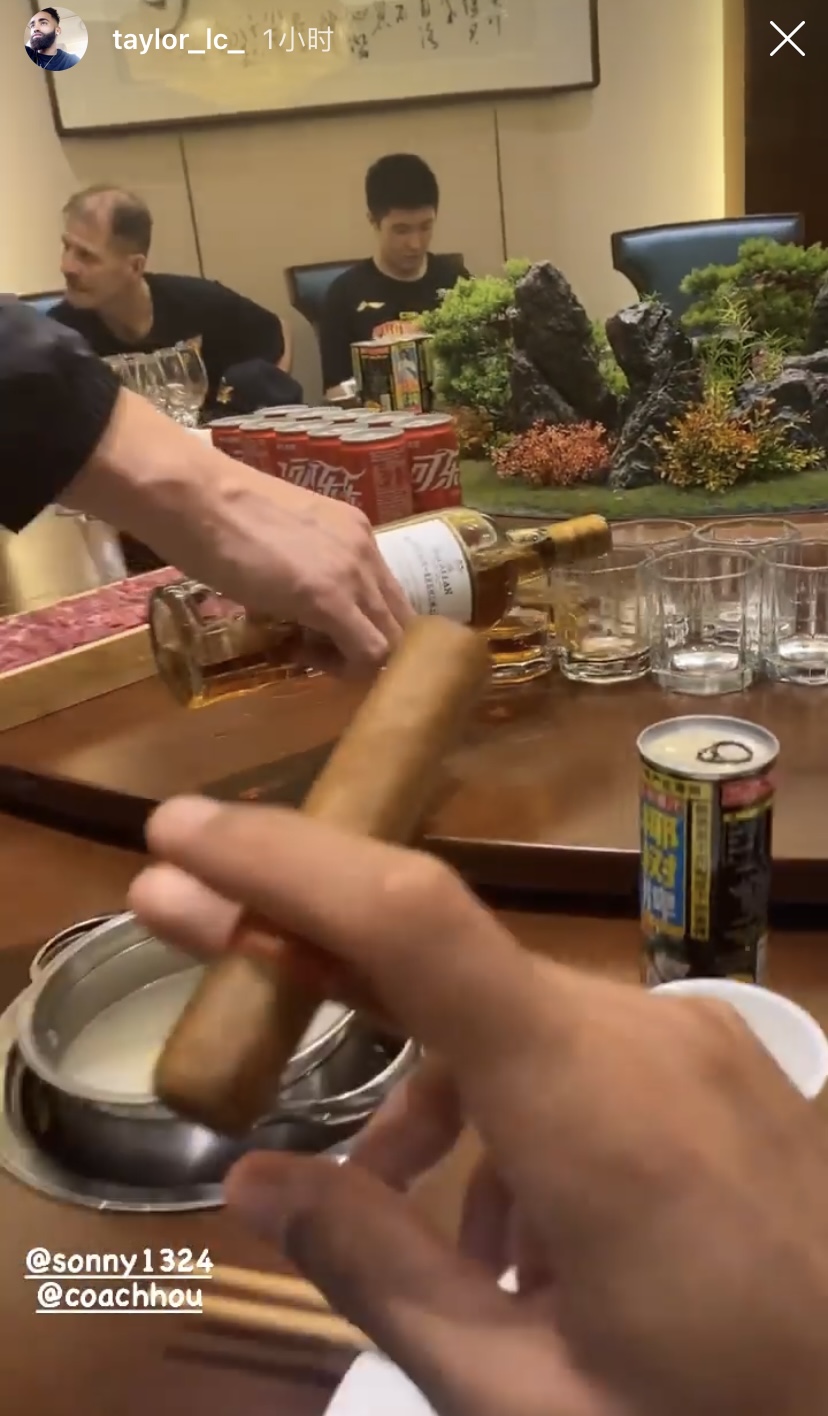 广东男篮|广东凌晨庆功宴！雪茄洋酒可乐全安排上，朱芳雨允许球队放肆一次