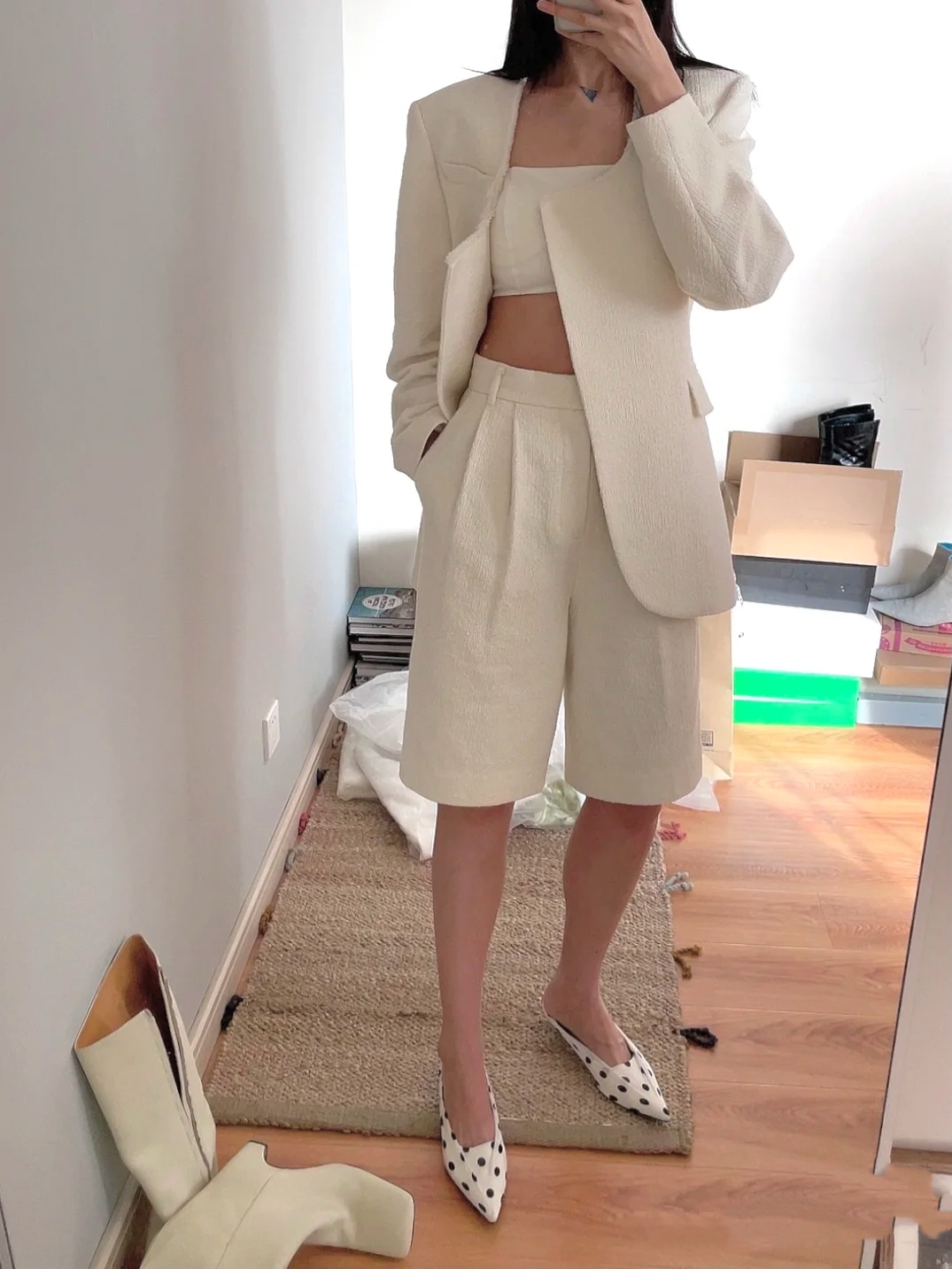 27君|西装加短裤，有点突兀！