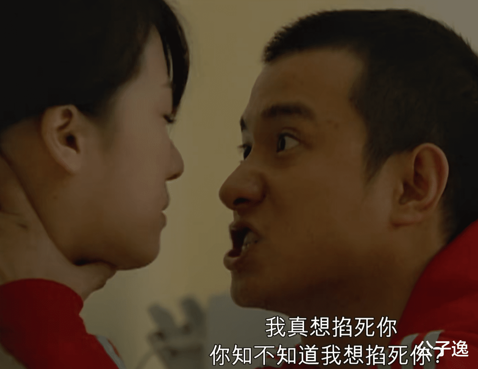 小贝|《蜗居》原著“骂粗话折磨海藻”的小贝：他的疯狂，才最痛彻人心