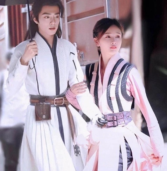 肖战|?斗罗景气指数断层冲顶，但收视狂跌，肖战《策马正少年》上线又能否救场？