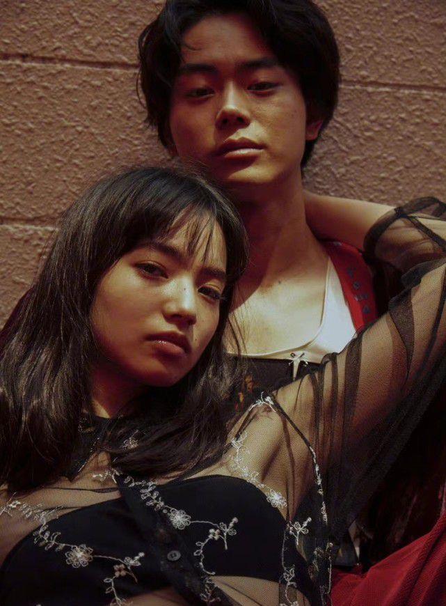 |被石原里美赞帅气的菅田将晖,愿意为女友退社,果真是宠妻好男人