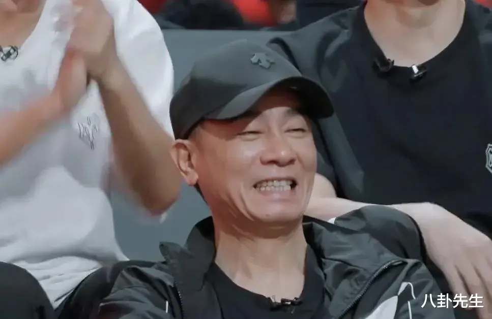 哥哥|《哥哥》男星都不是省油的灯?陈小春骂人超狠,热狗曾怼大批歌手