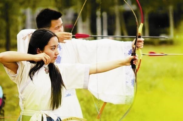 百哥曰|大一新生不当班干部也不参加社团，未来会受影响吗？导员说出答案