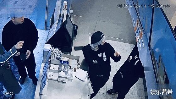 周迅|走了大4岁高圣远,来了小13岁卓越,47岁周迅的“口味”越来越刁