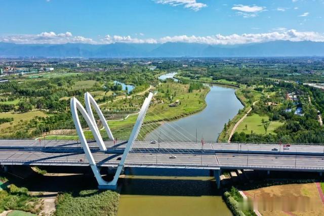 陕西都市快报 绿色“福袋”已开启！在西咸新区能源金贸区 目之所及皆为美