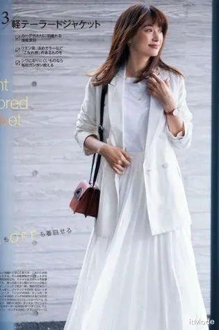 itMode|早秋必穿百褶裙，稳赢！