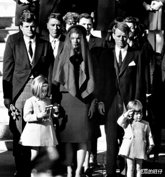 肖战|杰奎琳不如妹妹漂亮，却抢了她的情人，最后立遗嘱也不忘讽刺妹妹