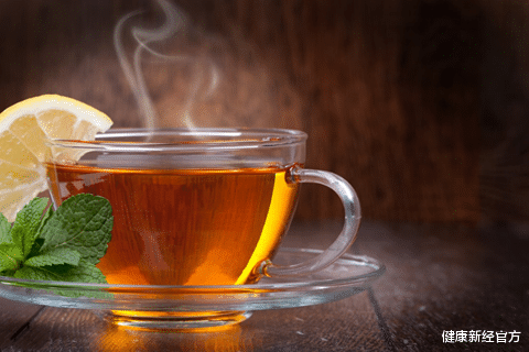 肝脏|男性晨起4处“异常”，肝或已“烂如渔网”，一个不占，肝还“强壮”