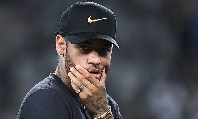 半岛晨报 男子闯入内马尔家中 被送进精神病院