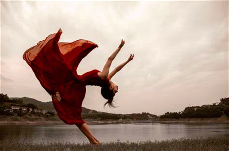 古天乐|果然，那个最美翻译张京还是出事了......