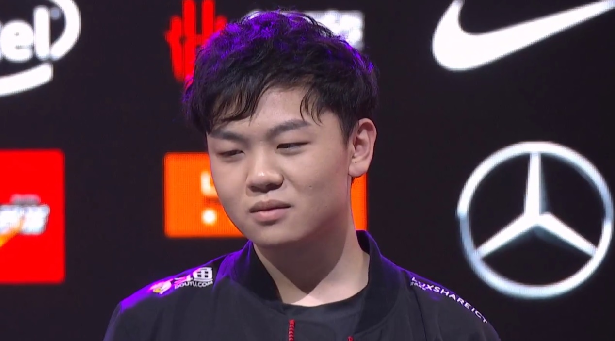 lpl|LPL突发悲剧事件！AL选手不慎摔倒受伤严重，必须进行手术治疗