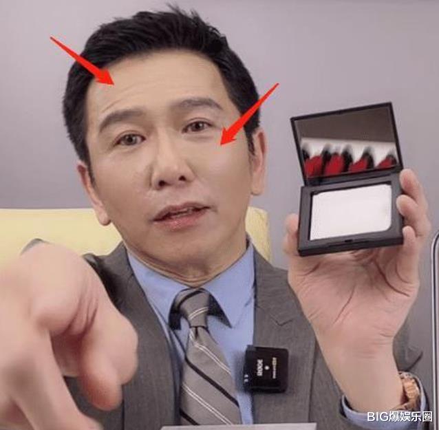 抗日剧|温兆伦戴美瞳直播没人看，网红冒充谢贤骗人，老戏骨直播艰难